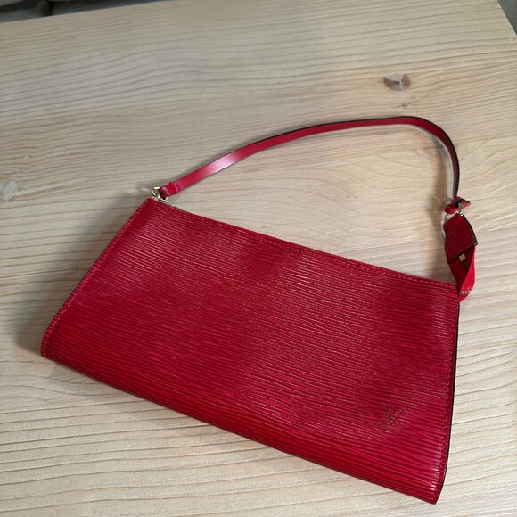 Louis Vuitton Red Epi Pochette - Picture 3 of 14